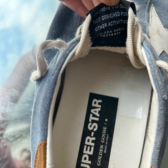 GOLDEN GOOSE
Super-Star Blue Suede Low Top Sneaker - Picture 6 of 6